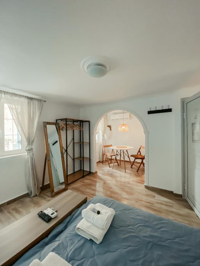 Isabella Suites: An Old Venetian Home Corfu  Экстерьер фото